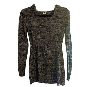 Roxy size medium gray sweater